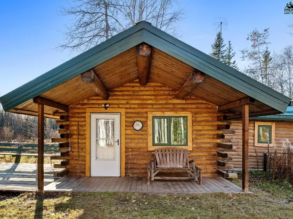 1655 Woodpecker Ln, Fairbanks, AK 99712