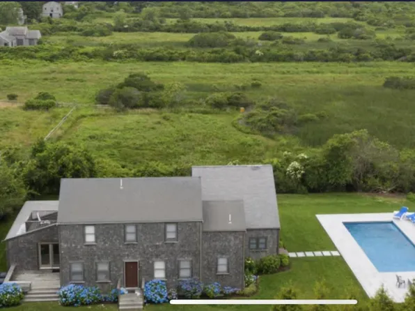 18 Meadow Ln, Nantucket, MA 02554