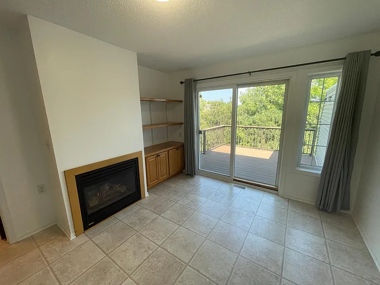 1364 Conservatory Ct — Photo 41