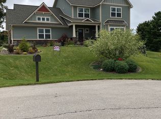 865 Vienna Way, Traverse City, MI 49696