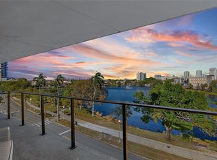 132 Mirror Lake Dr N #401, Saint Petersburg, FL 33701