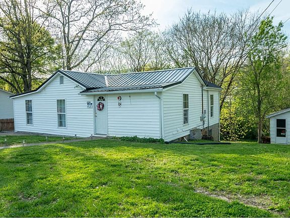 4th image of 2328 Cranshaw Dr