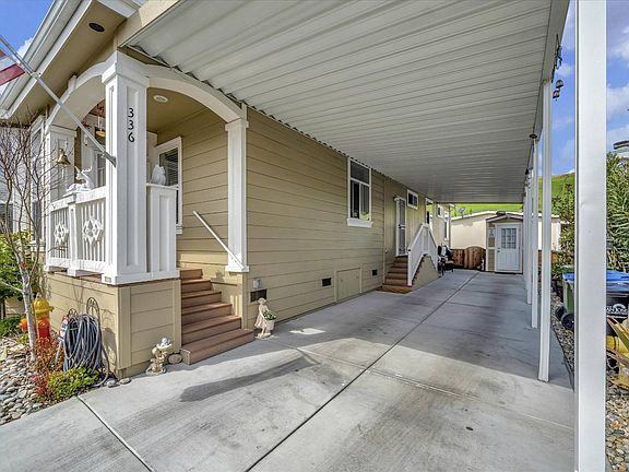4th image of 336 Chateau La Salle Dr