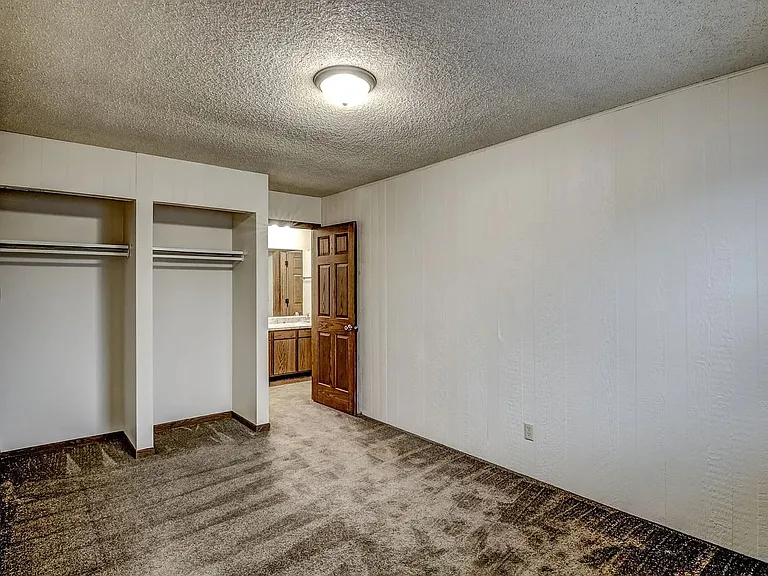 3008 Eldorado Boulevard — Photo 10
