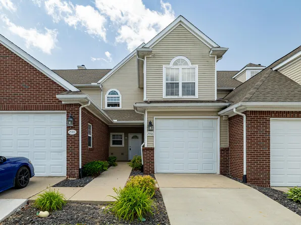 2906 N Knightsbridge Cir, Ann Arbor, MI 48105