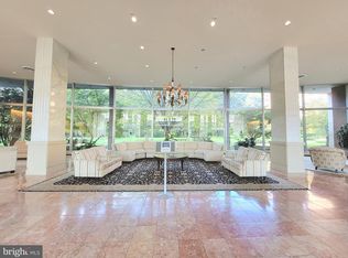 4201 Cathedral Ave NW APT 820E, Washington, DC 20016