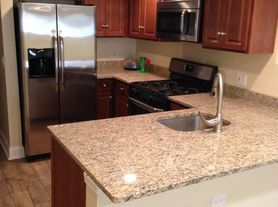 2433 N Meade Ave, Chicago, IL