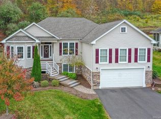 21 Sea Green Dr #21, Berlin, CT 06037