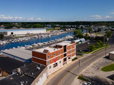 1221 Broad St APT 3, Saint Joseph, MI, 49085