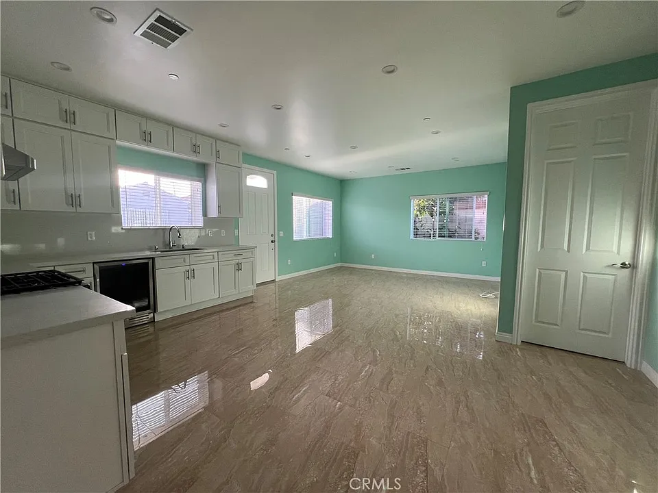 714 S 8th