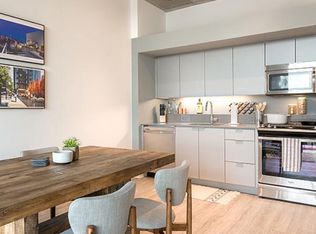 2293 N Milwaukee Ave #1111, Chicago, IL 60647