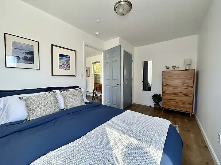 1 bed, $2,400 — Photo 4