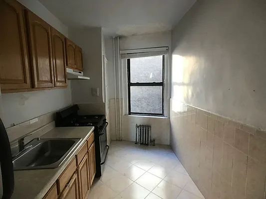 Rented by Sovereign Associates | media 18