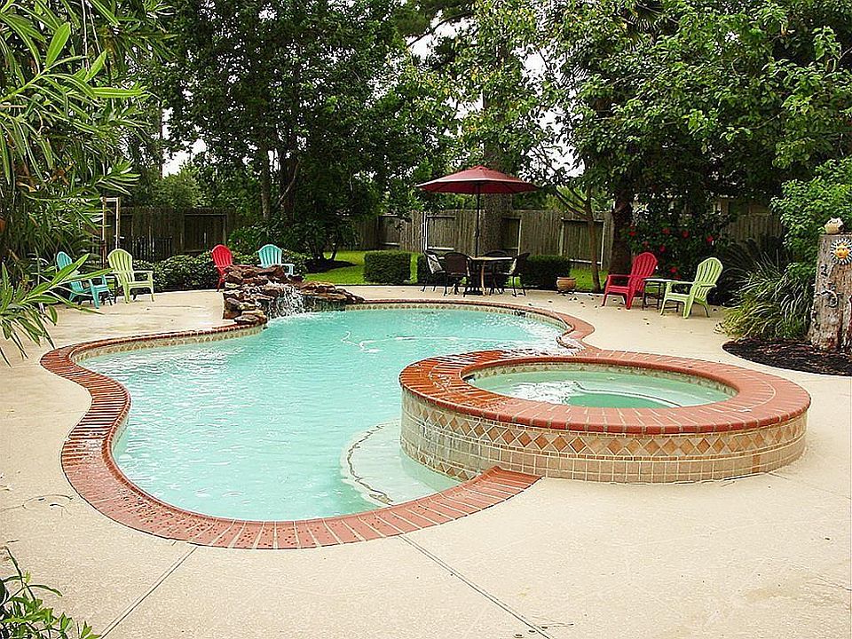 1st image of 11339 Lakewood Field Ct
