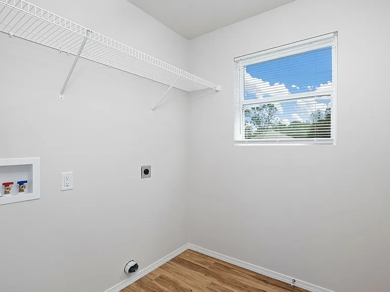 781 W Navajo St — Photo 22