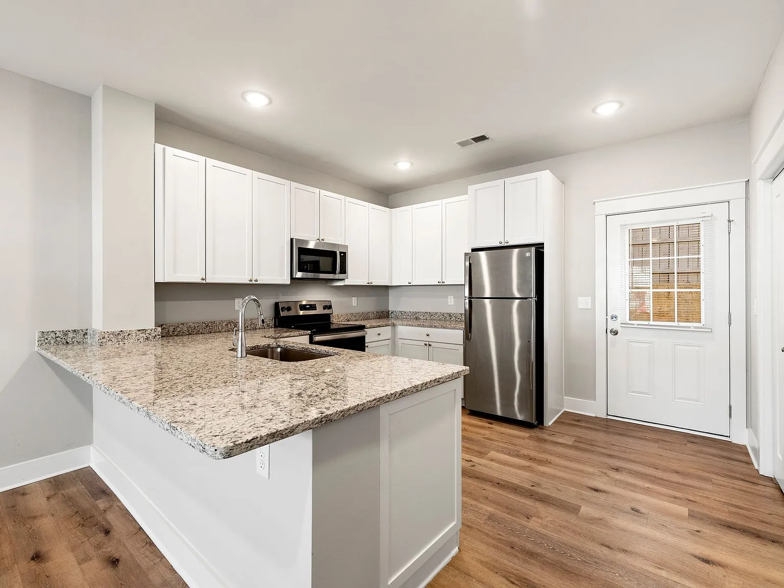 Westshire Townhomes — Photo 2