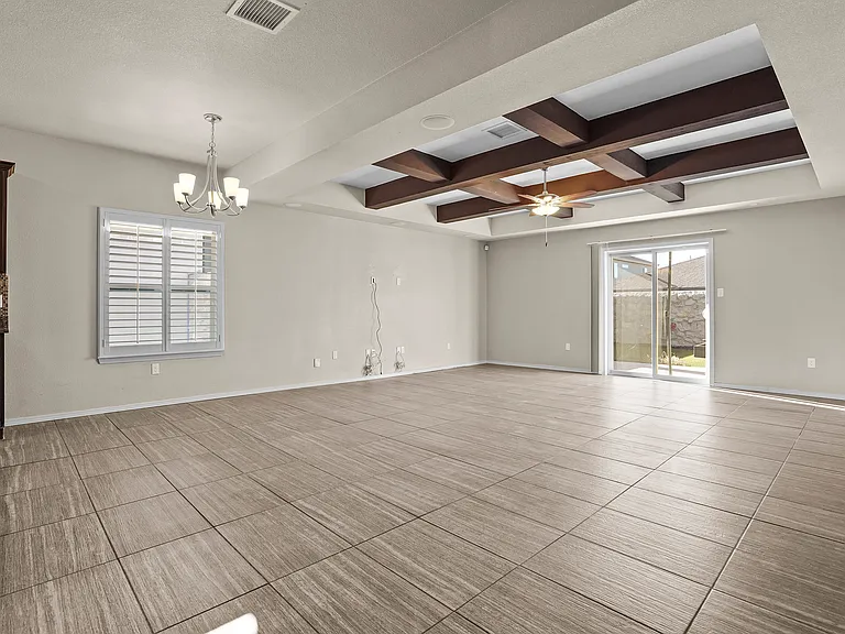 3115 Red Creek Dr — Photo 13