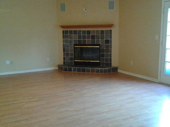 4th image of 3335 Burgandy Branch Dr