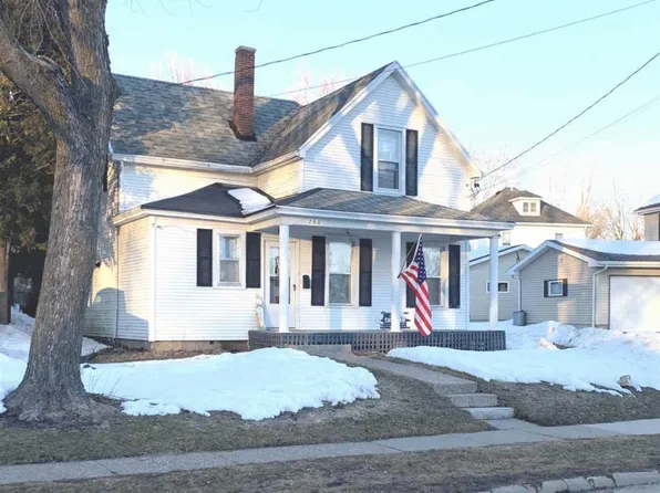 260 E Dewey St, Platteville, WI 53818