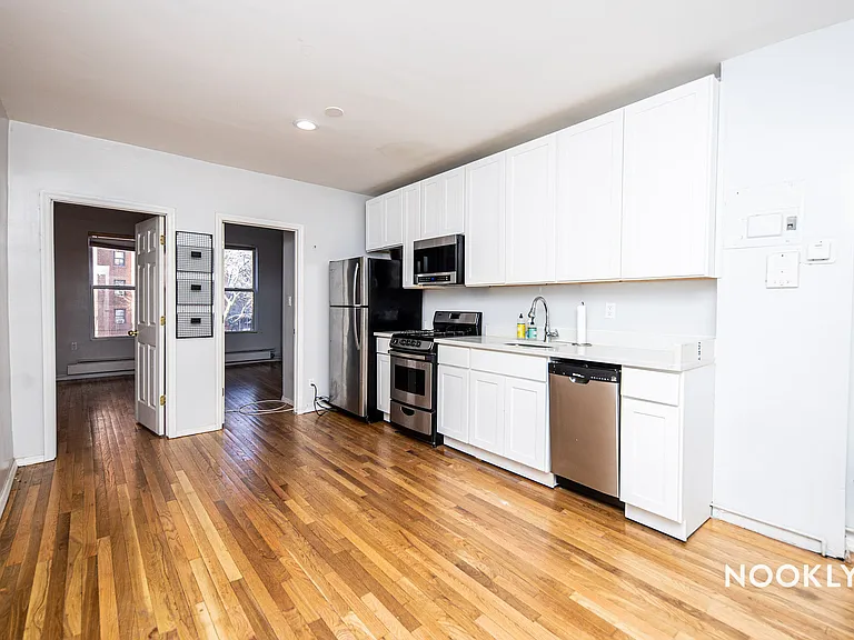 440 Lafayette Ave #3 — Photo 1