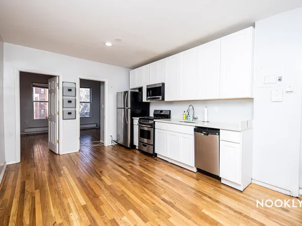 440 Lafayette Avenue image 1 of 14