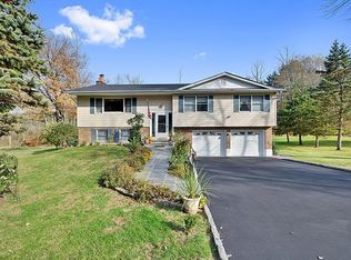 17 South Rd, Katonah, NY 10536