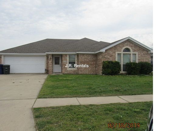 2nd image of 2404 Vernice Dr