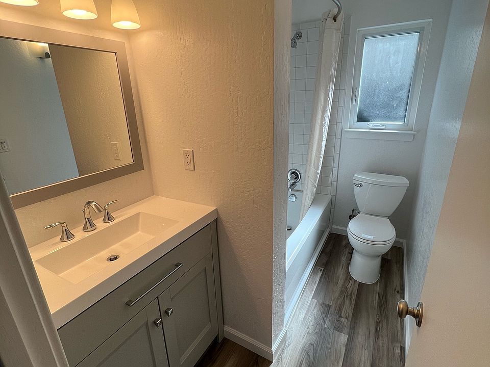 2nd image of 4123 Pine Blvd #25