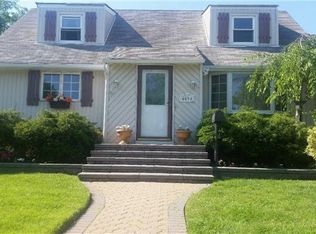 4094 Wicks Ave, Seaford, NY 11783