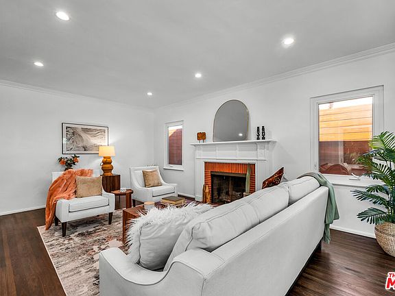 5th image of 3801 Grayburn Ave