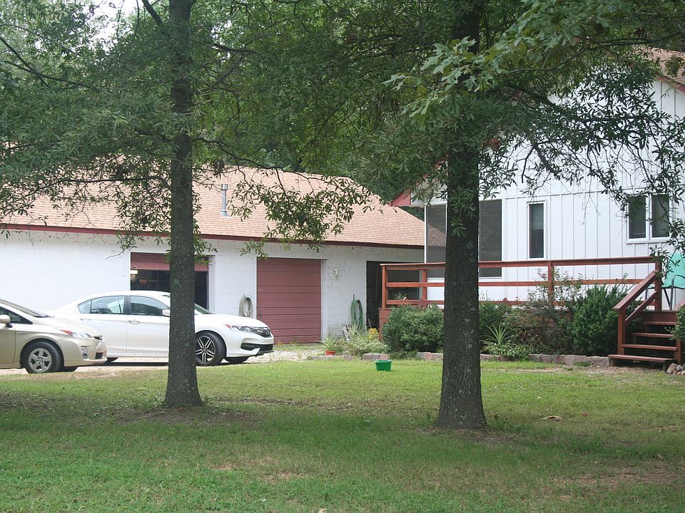 2nd image of 623 County Road 403