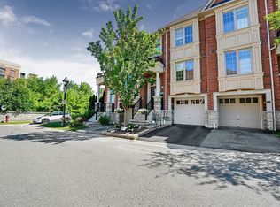 370 Doak Ln, Newmarket, ON L3Y0A8