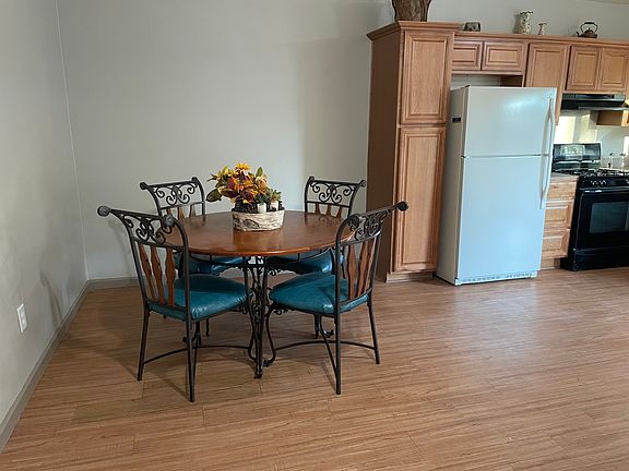 2nd image of 13329 Lakeshore Dr