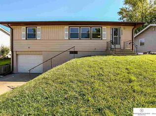 5553 N 61st Ave, Omaha, NE 68104