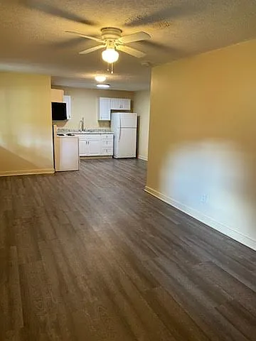 5520 Summit Ave #4 — Photo 7