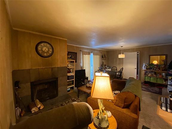 2nd image of 107 Peaks View Ct #203