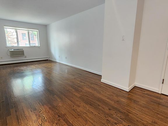 4th image of 67 Battery Ave #1F