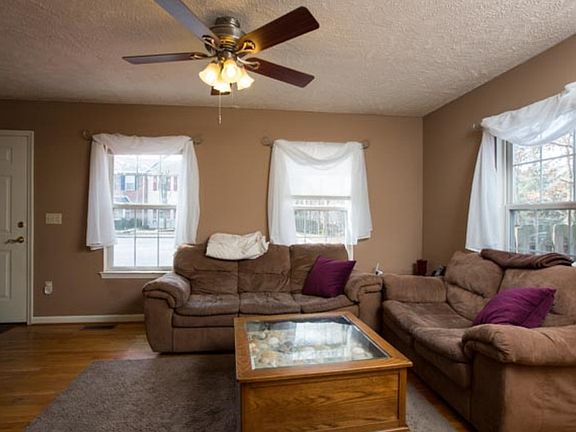 3rd image of 2348 Breckenridge Ct