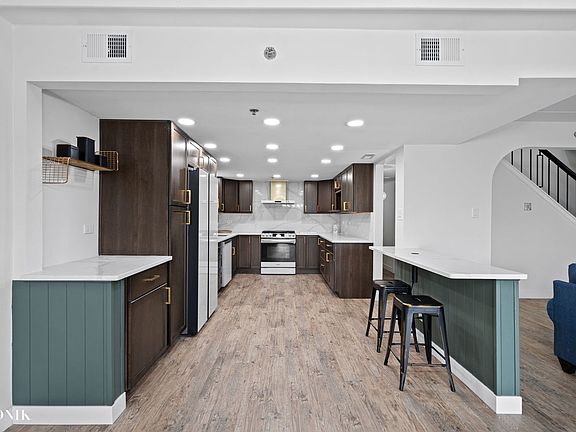 4th image of 9086 Del Prado Dr APT 2W