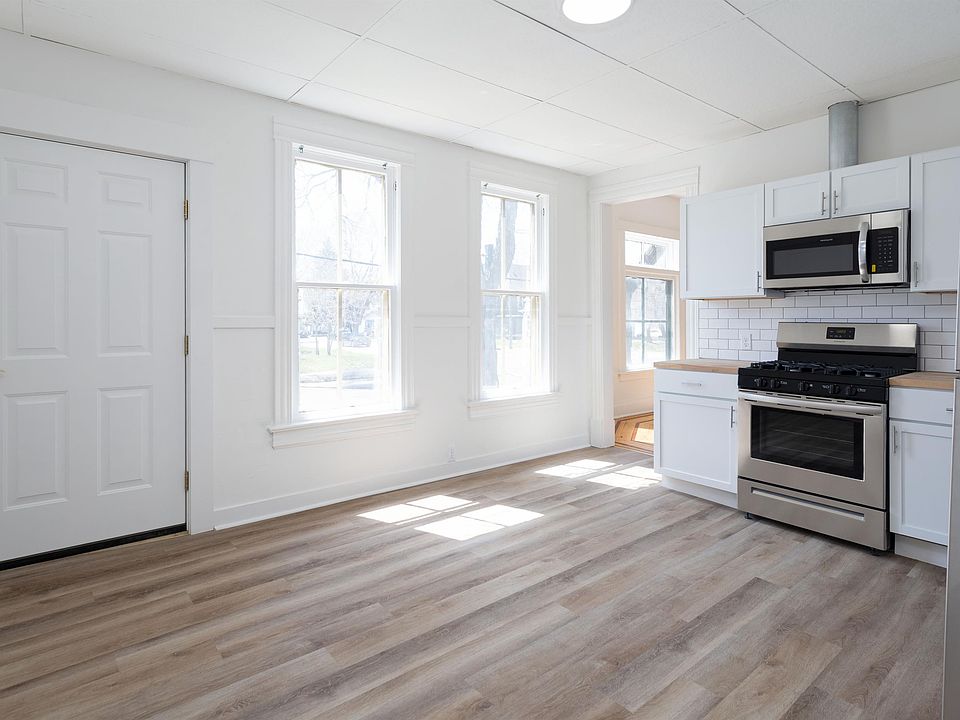 1st image of 1101 Monroe St NE #1101