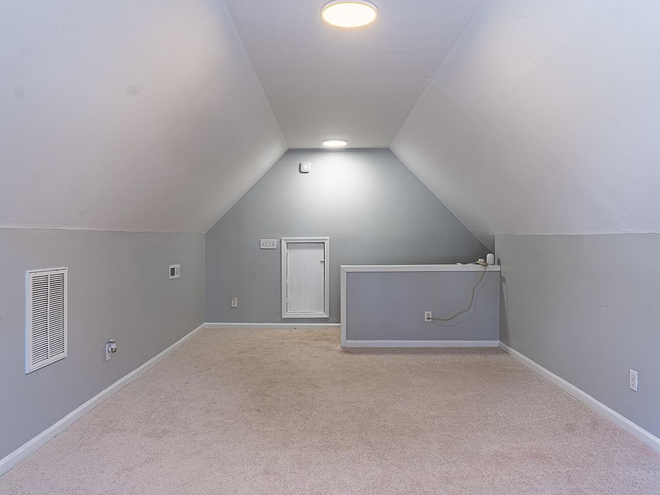 1st image of 9316 Erinsbrook Dr