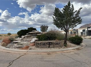 1186 E Cactus Dr, Apple Valley, UT 84737