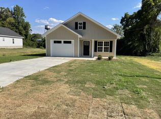 609 Clary St, Thomson, GA 30824