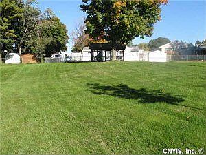 1st image of 409 Beverly Dr