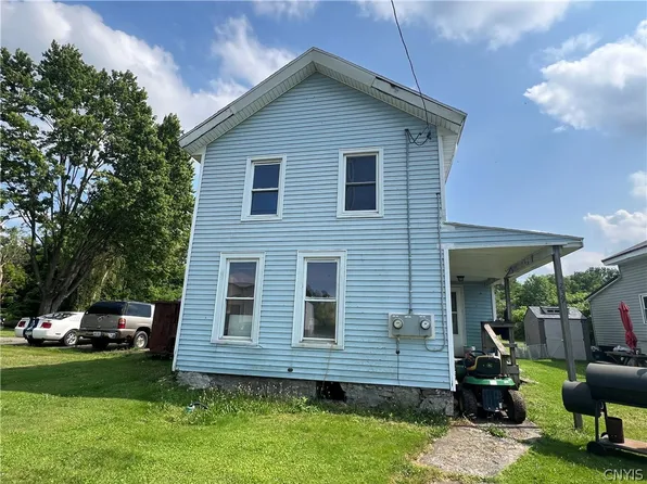 239 Barlow St, Canastota, NY 13032