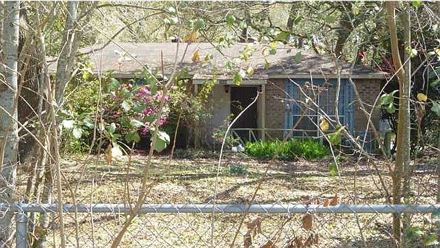 2nd image of 7689 Penny Ln