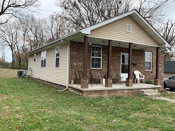 2nd image of 1445 Highlawn Ave