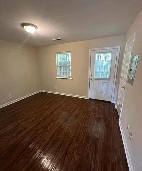 131 N Wheeless Dr #L — Photo 6