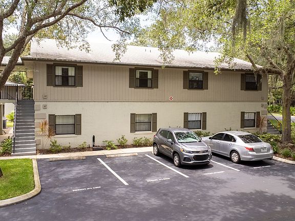 2nd image of 37 Talavera Ct