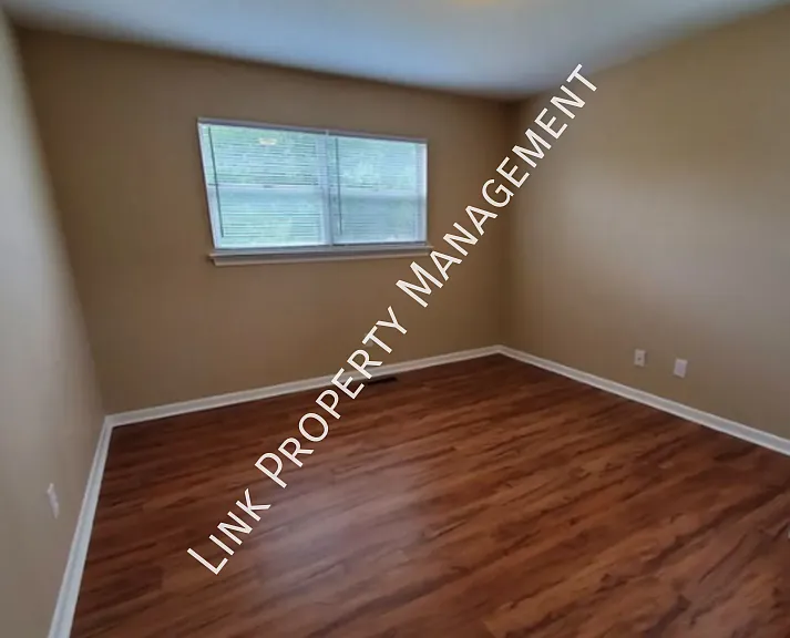 4911 B Marilyn Ln — Photo 7
